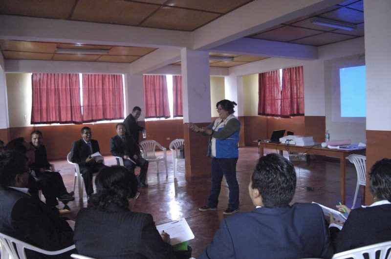 FONDEP REALIZA TALLER DE INNOVACIÓN EDUCATIVA EN LA UGEL HUARI