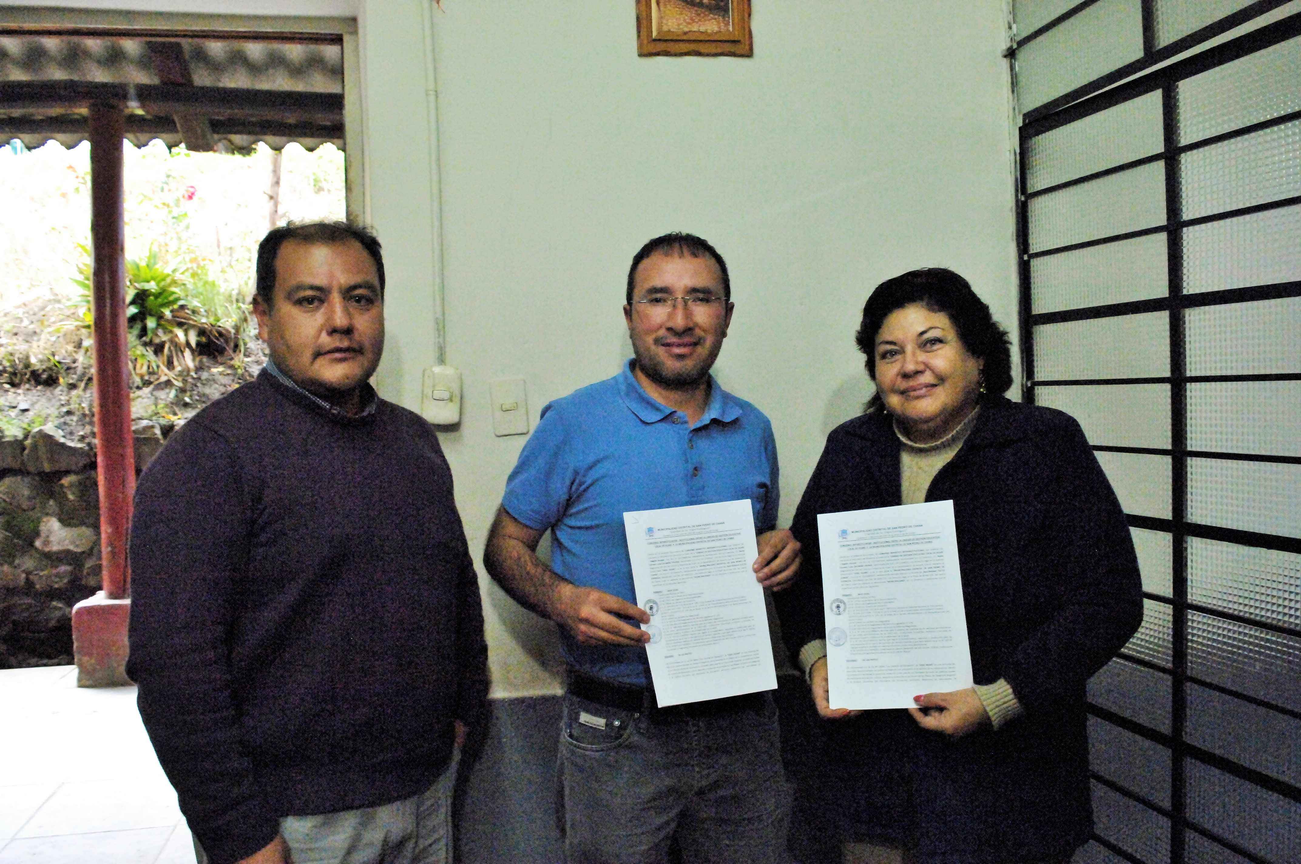 MUNICIPALIDAD DE CHANÁ FIRMA CONVENIO CON LA UGEL HUARI