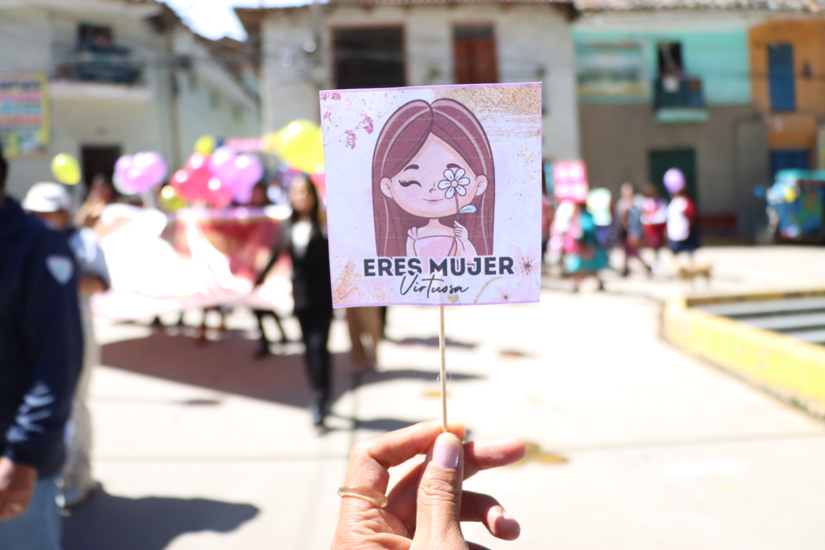 La UGEL Huari se unió a la celebración del Día Internacional de la Mujer participando en el pasacalle organizado por COPROSEC en la ciudad de Huari. La UGEL Huari se unió a la celebración del Día Internacional de la Mujer participando en el pasacalle organizado por COPROSEC en la ciudad de Huari.
